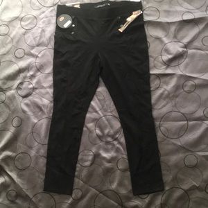 151 black compression pants size 1X.